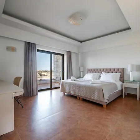 Bliss Complex With Private Pool *