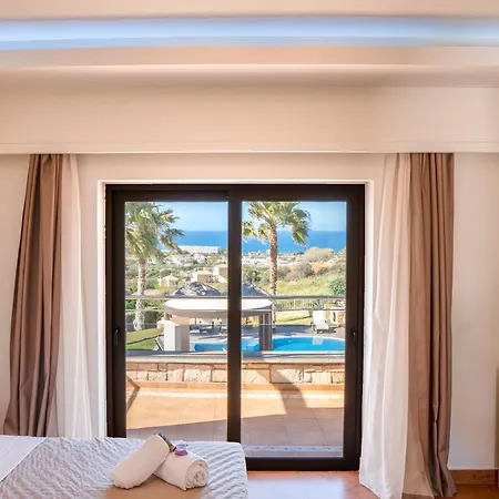 Bliss Complex With Private Pool Villa Herszonisszosz