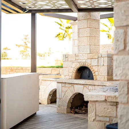 Bliss Complex With Private Pool *