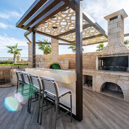 Bliss Complex With Private Pool Hersonissos (Crete)