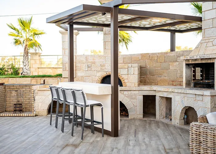 Bliss Complex With Private Pool * 赫索尼索斯